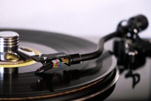 plate, turntable, vinyl record